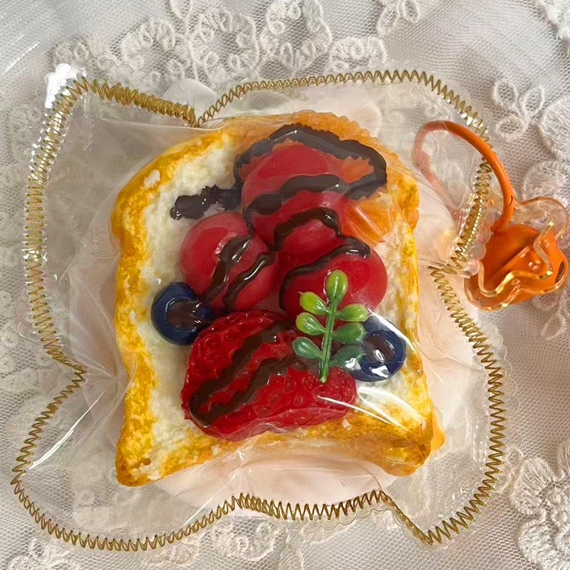 0004.トースト型スクイーズ　リアルな食べ物デザイン　癒し＆ストレス解消