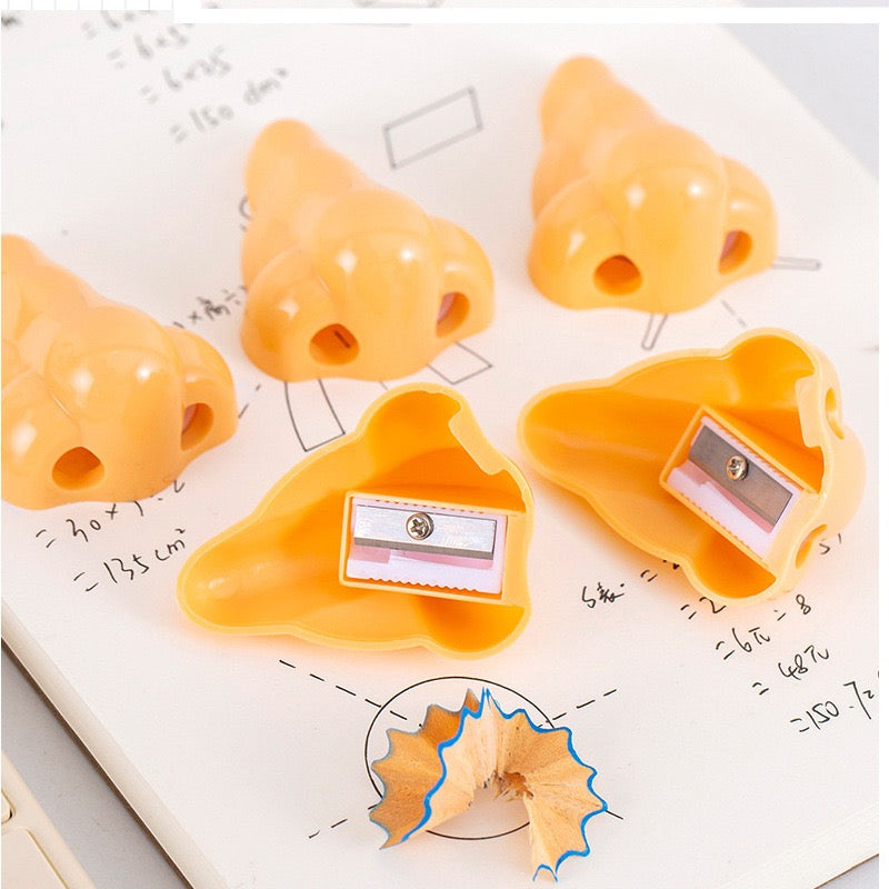 0012.ユニークな鼻の形 - 従来型に挑戦、かわいくて目を引く; 緊張した勉強や仕事環境に、軽いユーモアをプラス。オフィスデスクディスプ