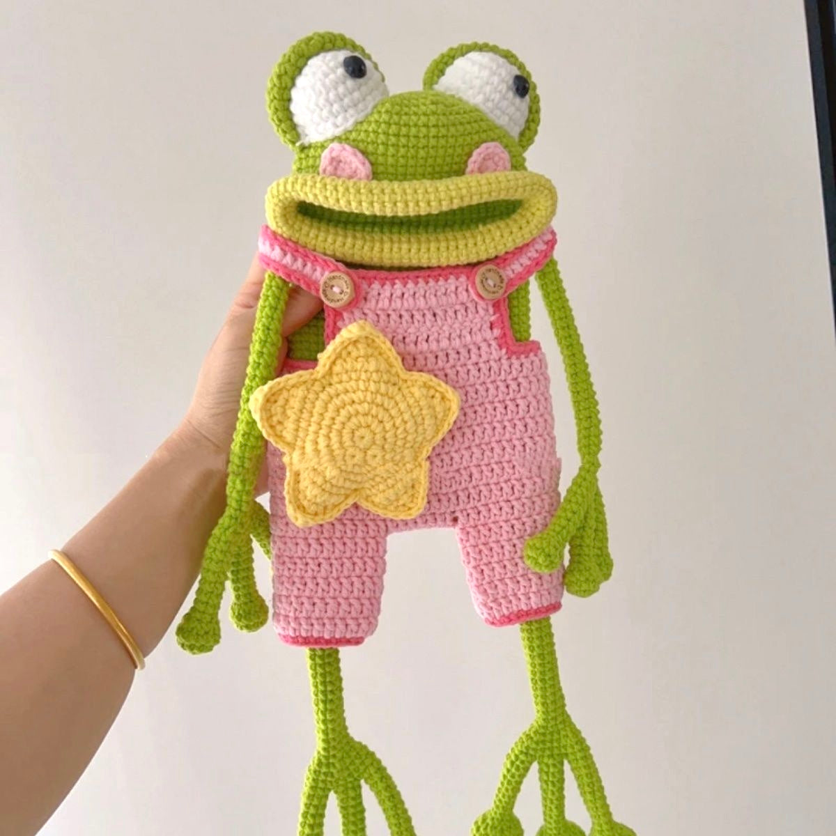 CP0002.Big Mouth Frog Crossbody Bag – Casual & Versatile