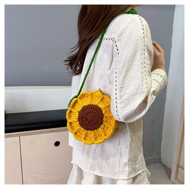 CP0001.Handcrafted Knitted Flower Mini Bag – Women’s Shoulder & Crossbody Purse