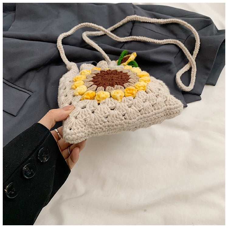 CP0007.Crochet Sunflower Crossbody Bag – Handmade Floral Shoulder Purse
